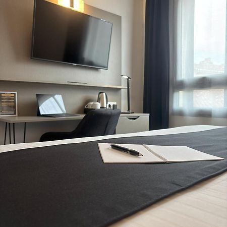 Hotel Le Valois, Cognac Centre Экстерьер фото