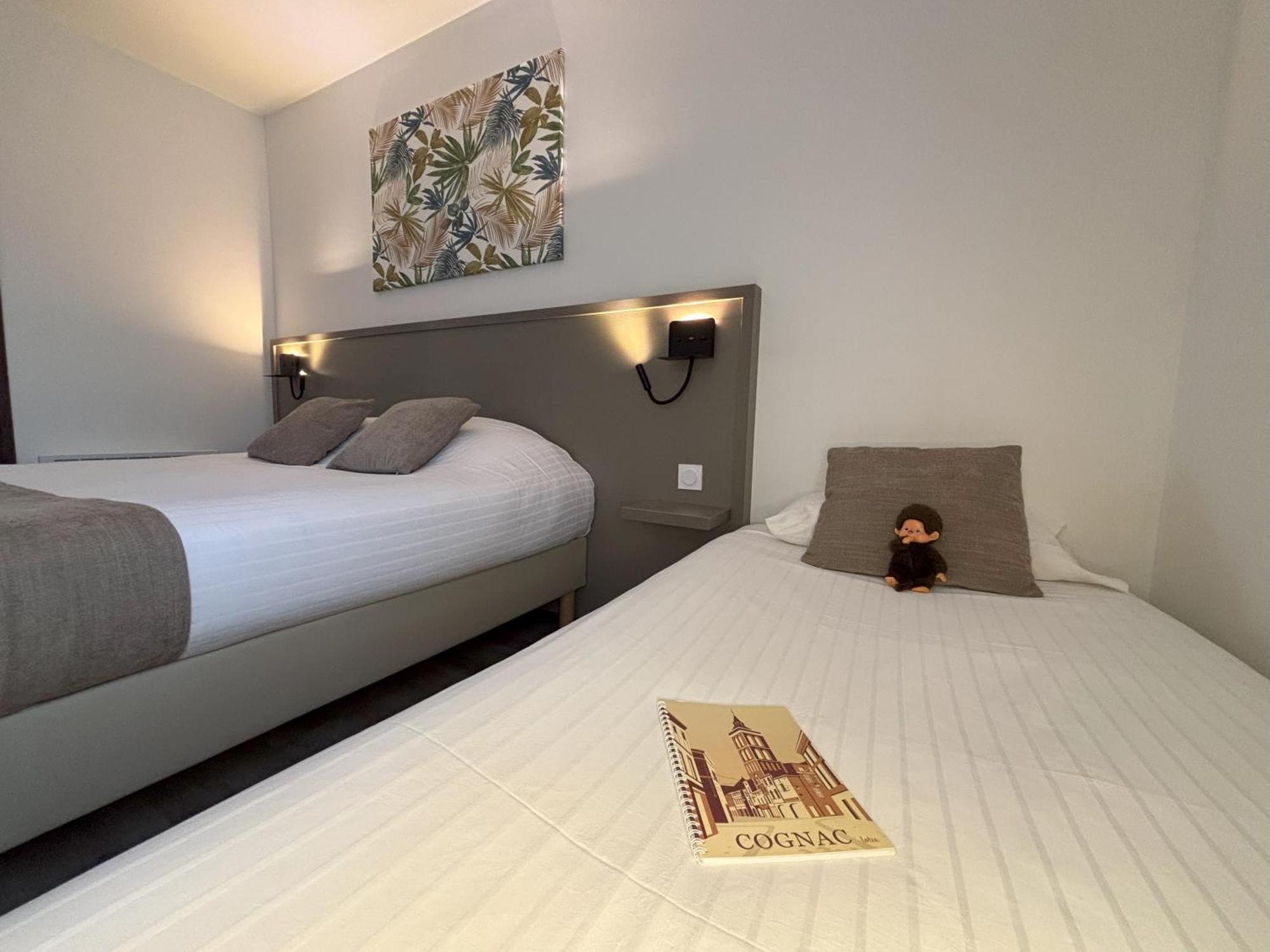 Hotel Le Valois, Cognac Centre Экстерьер фото