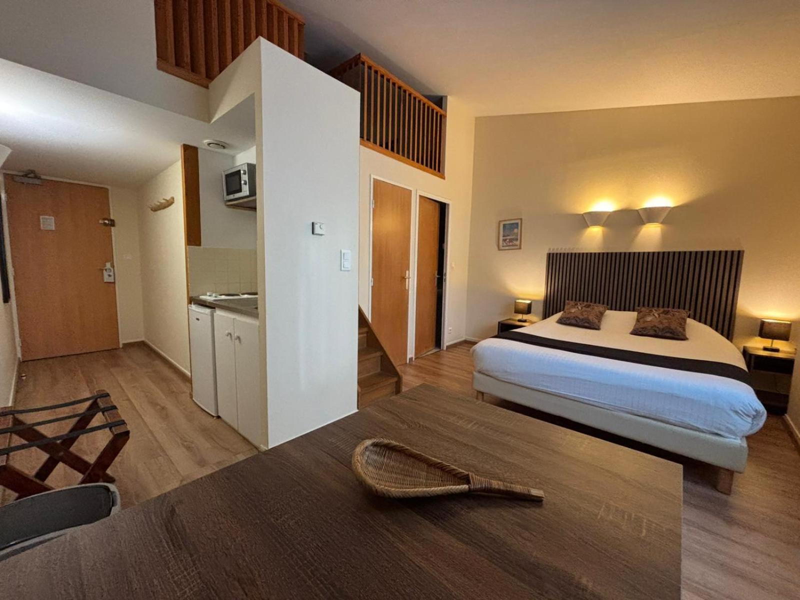 Hotel Le Valois, Cognac Centre Экстерьер фото